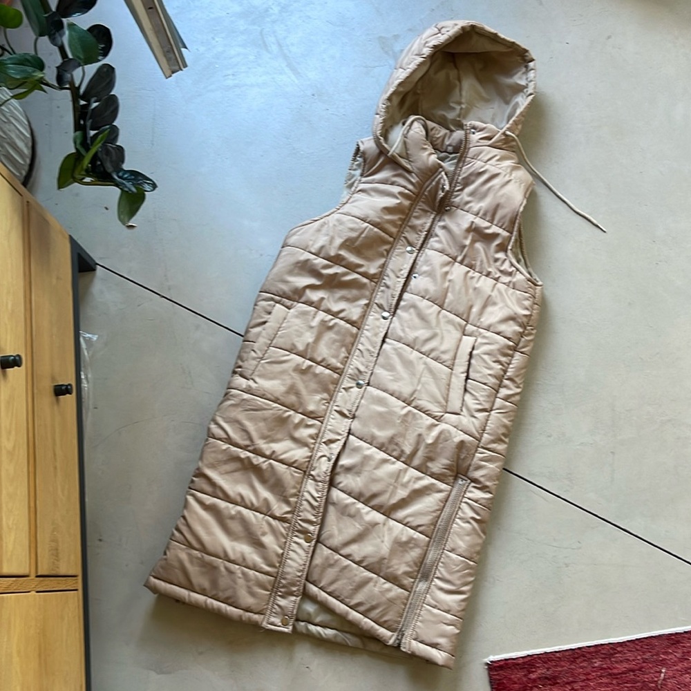 Long synthetic down vest